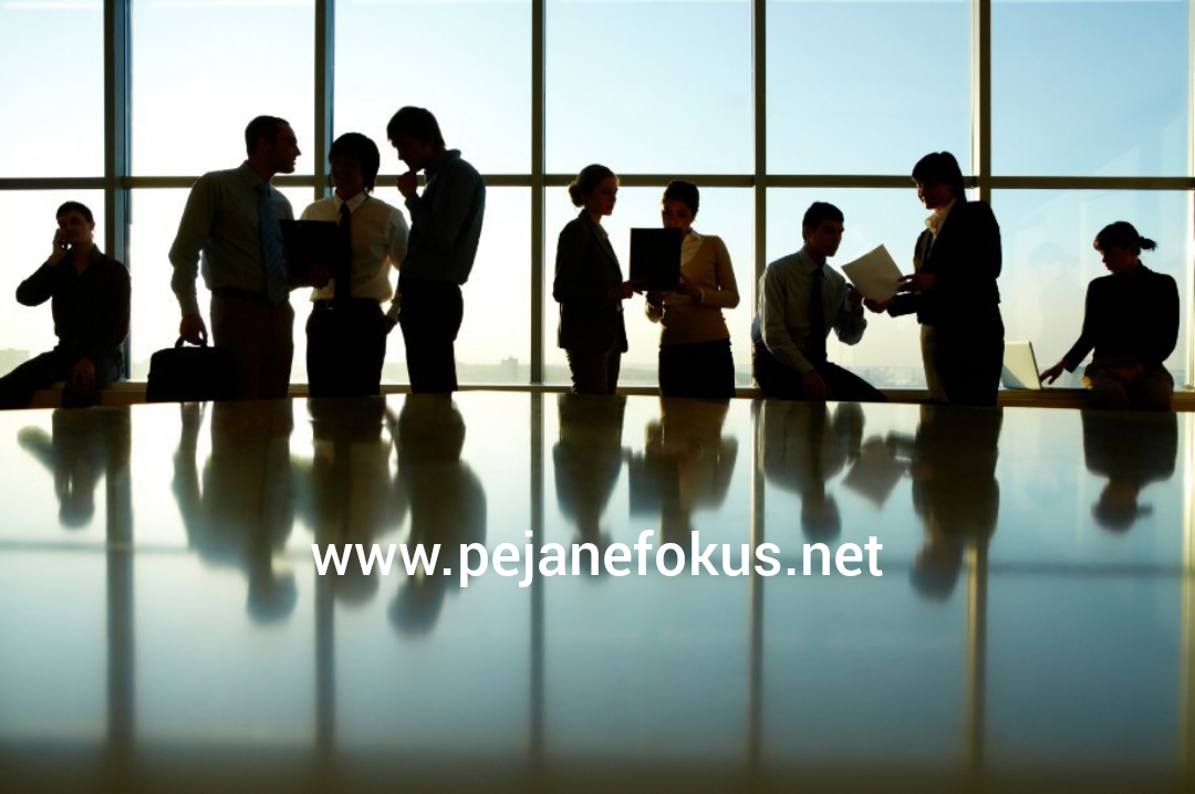 A jeni duke kërkuar punëtorë ?