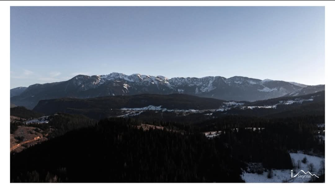 “Guri i verdhë” afër Pejës, që njihet si “Guri i kuq”